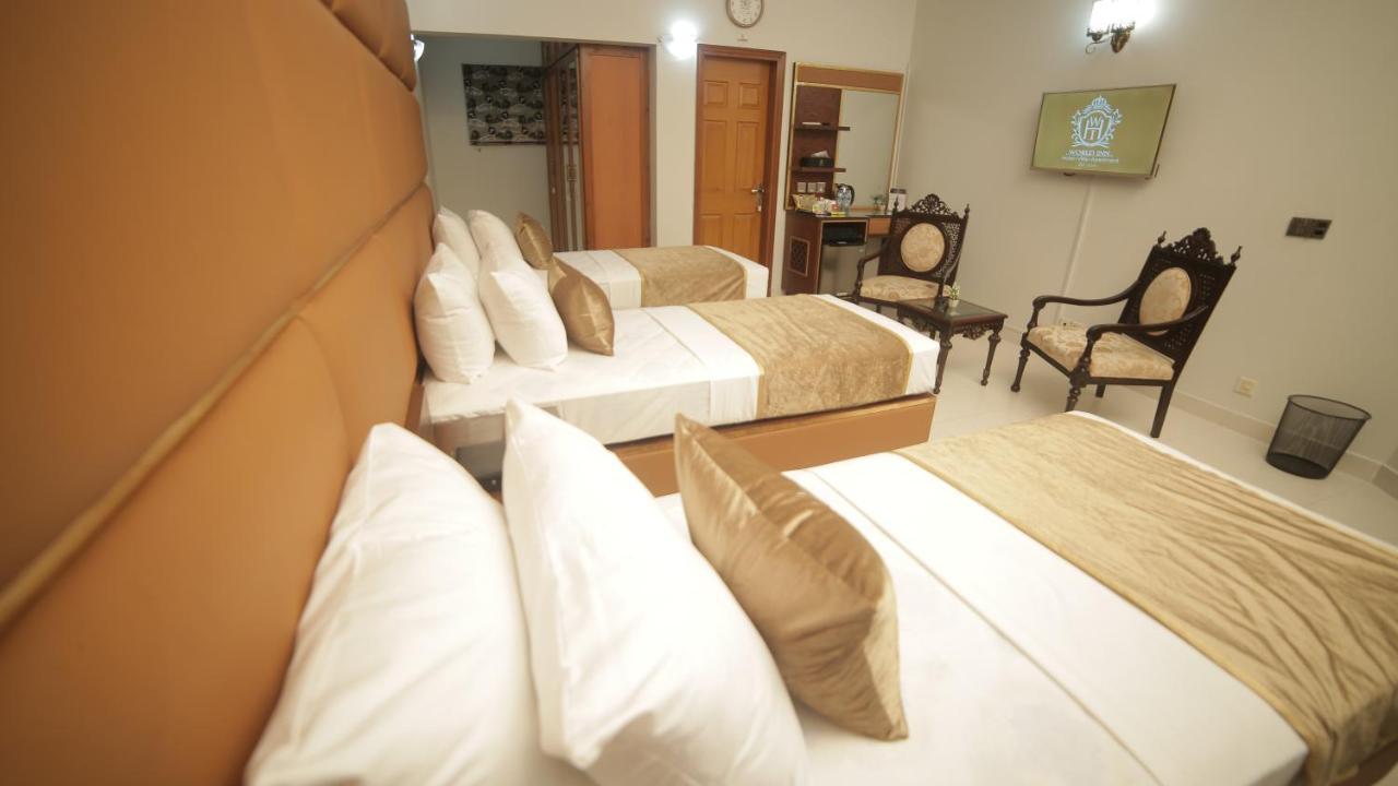 Four Squares Karachi Bed and Breakfast Exteriör bild
