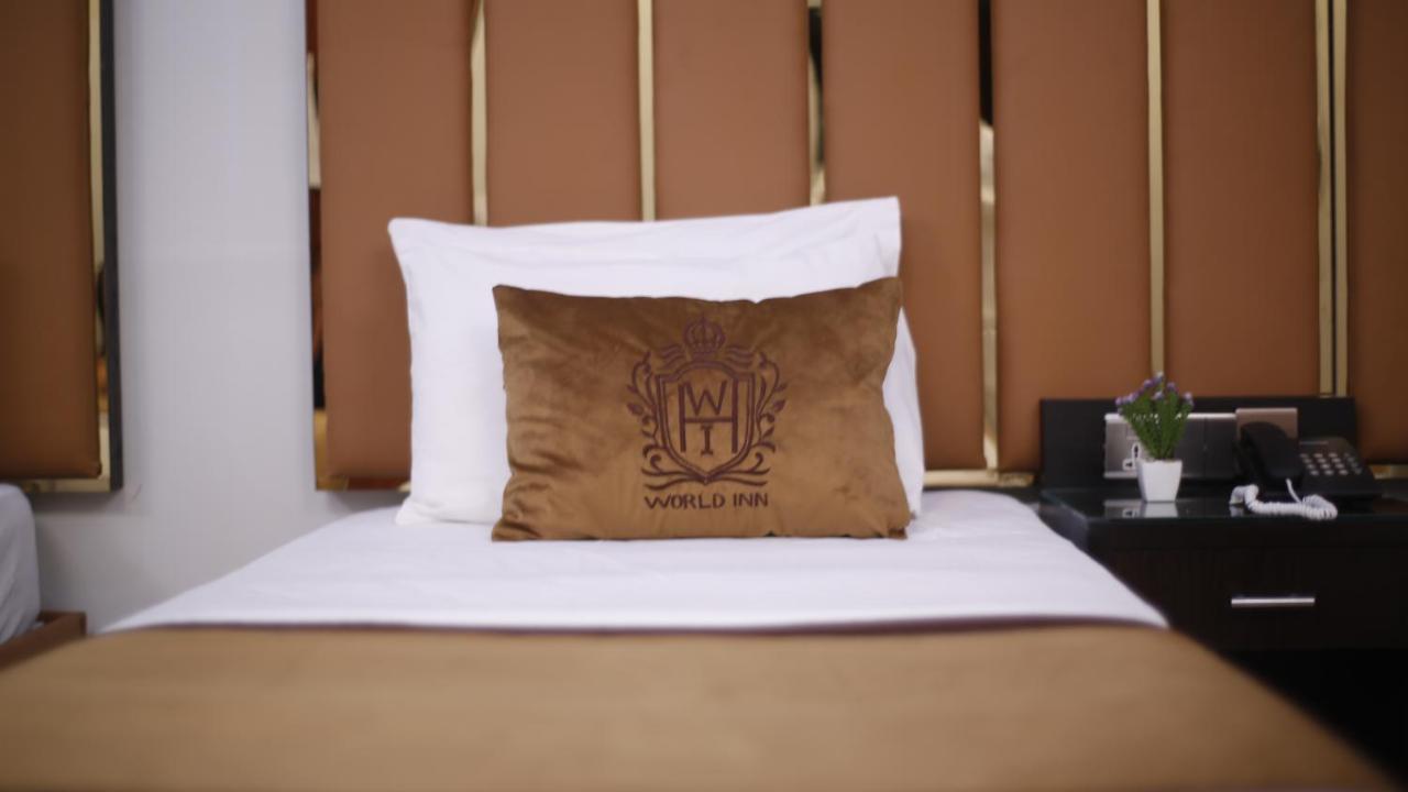 Four Squares Karachi Bed and Breakfast Exteriör bild